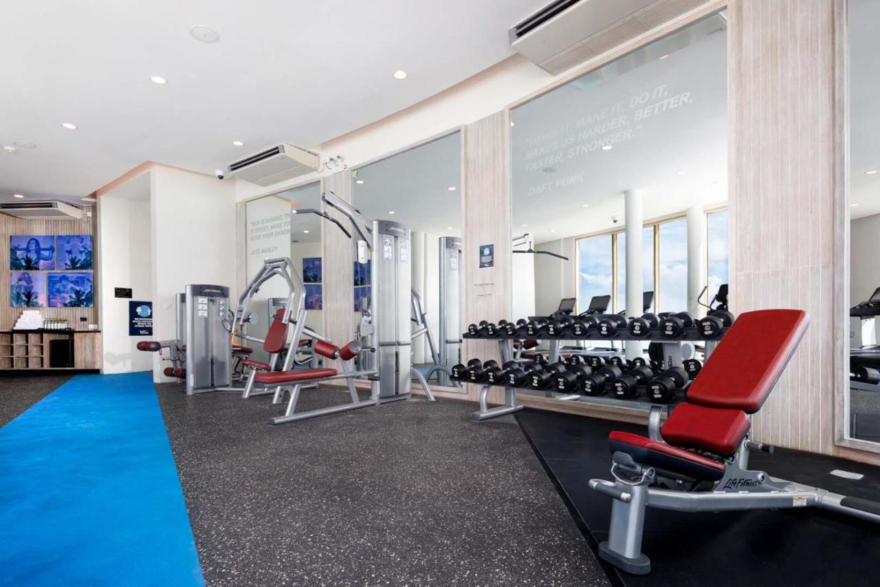 马尔代夫硬石酒店 Emboodhoo Lagoon 外观 照片 A gym in a hotel