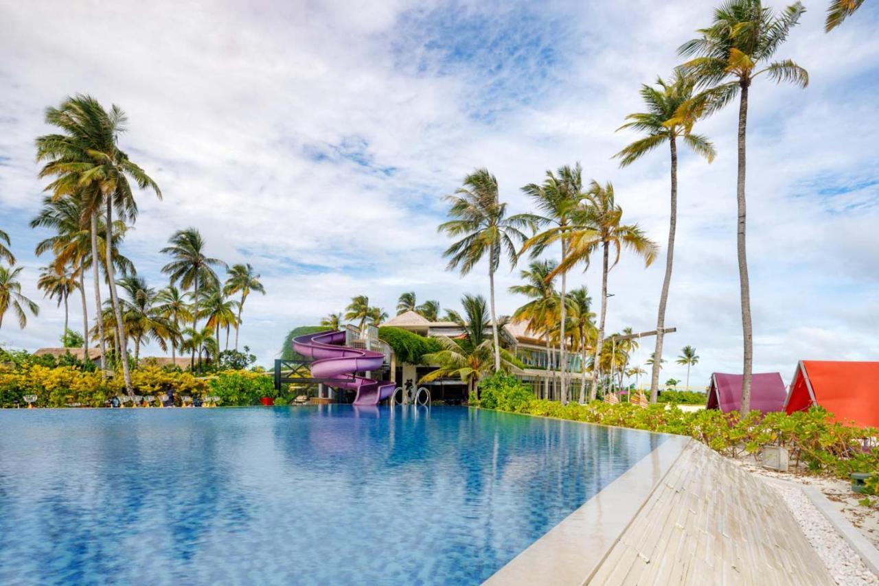 马尔代夫硬石酒店 Emboodhoo Lagoon 外观 照片 The swimming pool at the resort