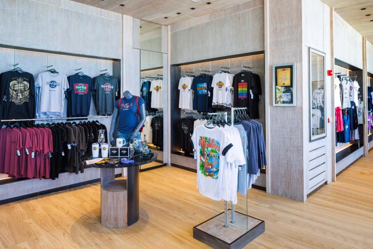 马尔代夫硬石酒店 Emboodhoo Lagoon 外观 照片 The interior of the 2014 PGA of America Merchandise Mart