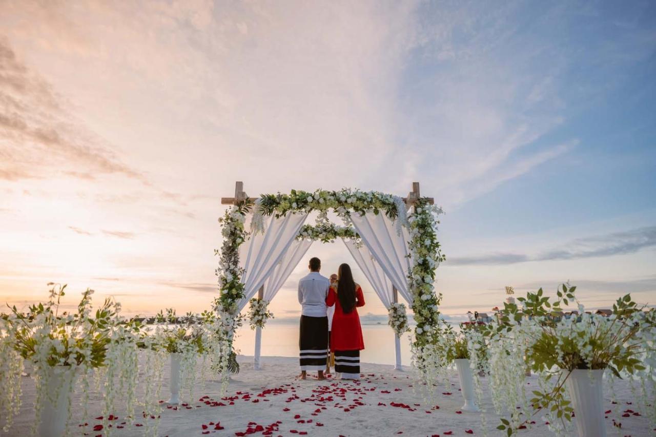 马尔代夫硬石酒店 Emboodhoo Lagoon 外观 照片 A wedding in Maldives